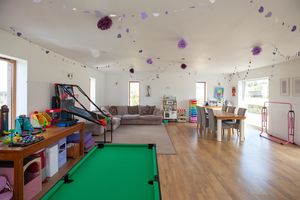 Long Cross Farm_Games Room - click for photo gallery